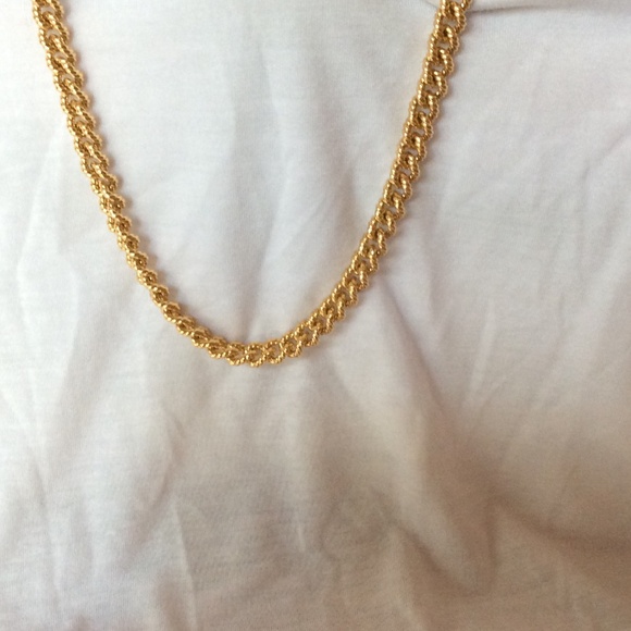Vintage Monet Gold Link Necklace - Picture 4 of 6